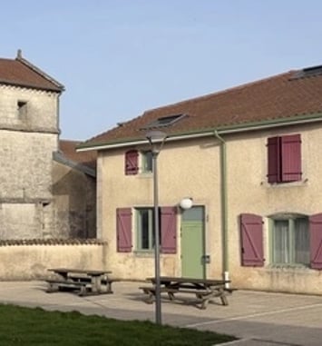 Visite d'une église et du cœur d'un village typique du patrimoine lorrain