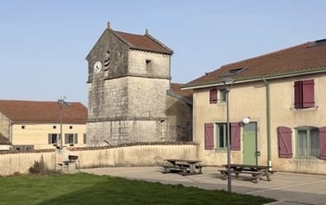 Visite d'une église et du cœur d'un village typique du patrimoine lorrain