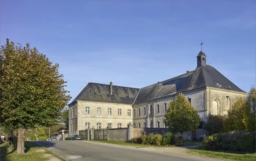 Visite guidée d'une résidence du XVIIe siècle, de ses jardins et son petit musée d'art sacré